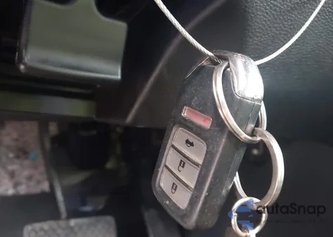 2013 Honda Accord Ex-L V-6 z USA, uszkodzony, nr VIN 1HGCT2B80DA009172